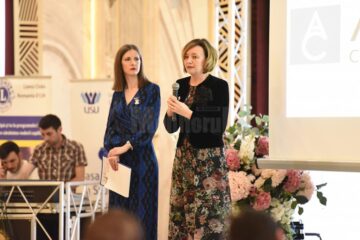 „Succesul înseamnă empatie, respect față de profesie și echilibristica extraordinară între rolurile de gen”
