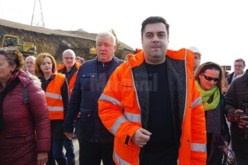 Ministrul Transporturilor a inspectat vineri lucrările la șoseaua de centură a Sucevei