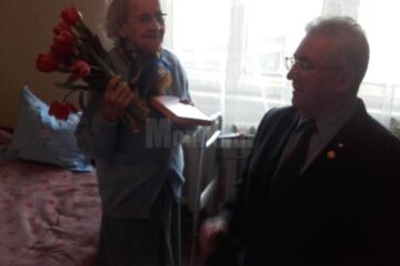 Centenara Lucea Bohatereț, vizitată de 8 Martie de primarul Sucevei