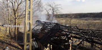 Zeci de incendii de vegetație uscată, în câteva zile