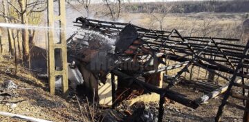 Zeci de incendii de vegetație uscată, în câteva zile