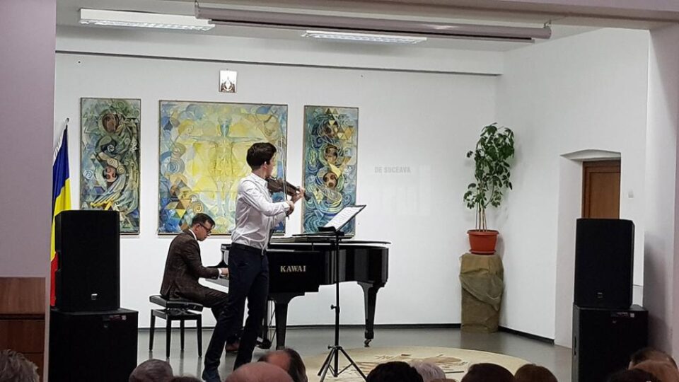 Primăria Suceava va cumpăra un pian nou pentru Colegiul de Artă „Ciprian Porumbescu”