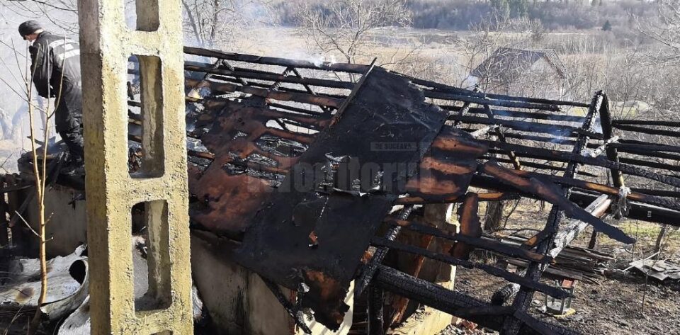 Zeci de incendii de vegetație uscată, în câteva zile