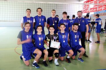 Echipa de volei a Colegiului Național Ștefan cel Mare Suceava, profesor Adrian Cojocaru