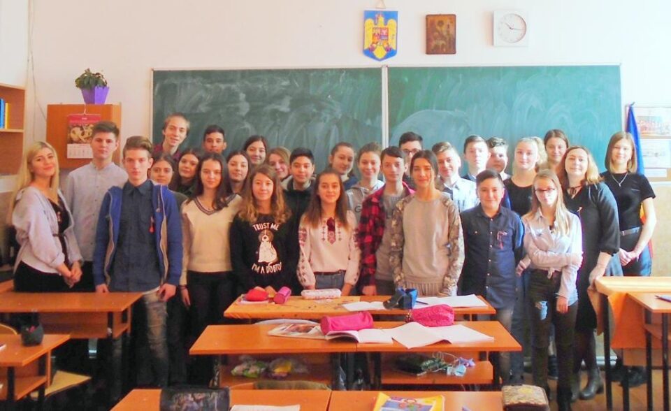 Premii pentru elevii Școlii Gimnaziale „Mihail Sadoveanu” din Fălticeni