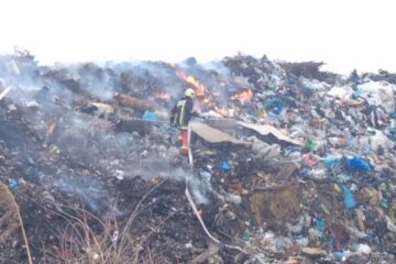 Incendiu la platforma de deșeuri a municipiului Rădăuți