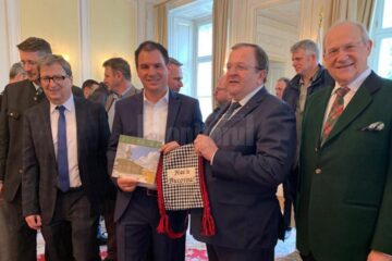 Flutur a fost primit ieri de autoritățile landului Stiria din Austria