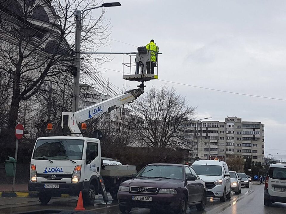 Lucrările de semaforizare a trecerii de pietoni de la Catedrala din intersecția Mărășești