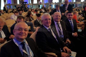 Ion Lungu, prezent la summit alături de primarul Cluj-ului, Emil Boc, primarul Iași-ului, Mihai Chirică și primarul din Vatra Dornei, Ilie Bonchiș