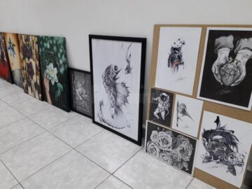 Expoziție de grafică și pictură realizată de studenți suceveni