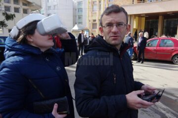 Imaginile captate de drone, redate cu ajutorul ochelarilor virtuali