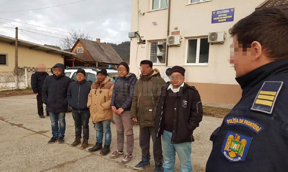 Șase transfugi din Bangladesh, reținuți de polițiștii de frontieră la Brodina