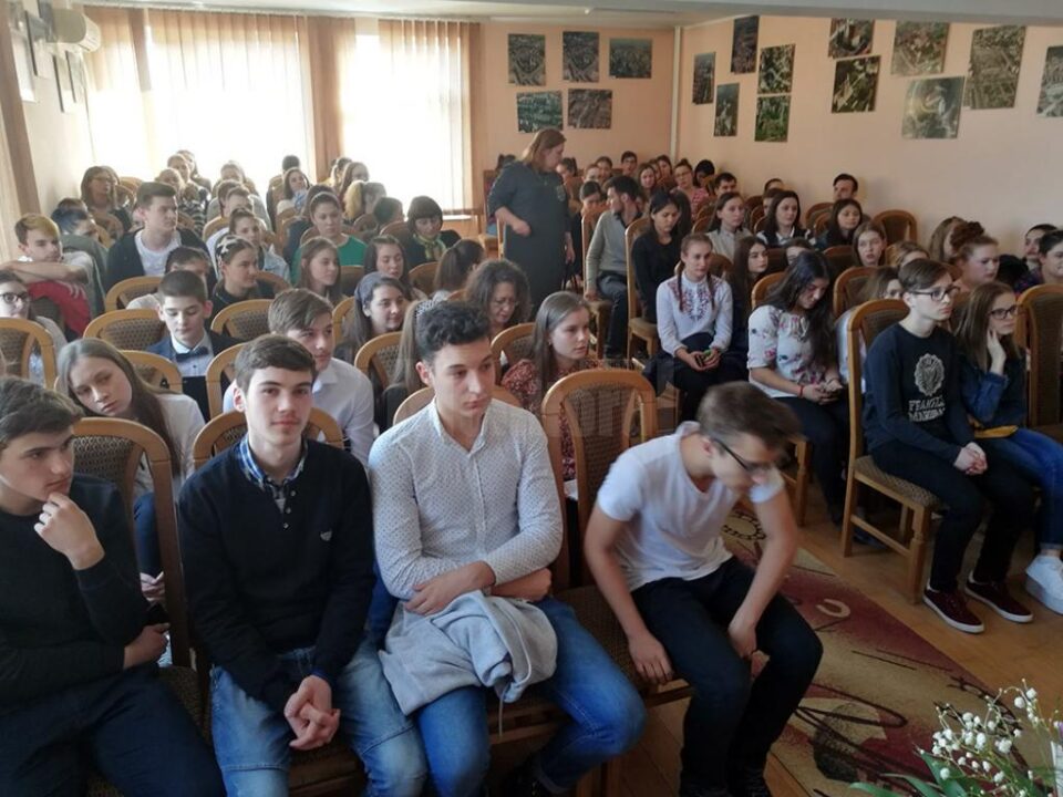 Festivalul de poezie „Primăvara poeților”, ediția a V-a, la Colegiul Tehnic „Petru Mușat” Suceava