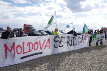 Sucevenii au venit în număr mare să susțină protestul lui Ștefan Mandachi