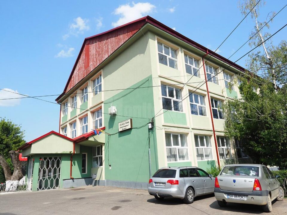 Căminul Colegiului Tehnic „Samuil Isopescu”, închis din cauza ploșnițelor
