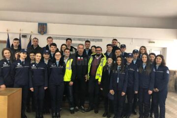 Vizita studenților în cadrul I.P.J. Suceava a fost un prilej inedit pentru a intra în contact cu un personal calificat