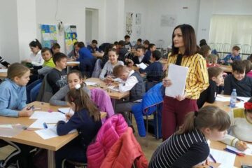 Sute de elevi suceveni, la Concursul de cunoștințe astronomice „Equinox”