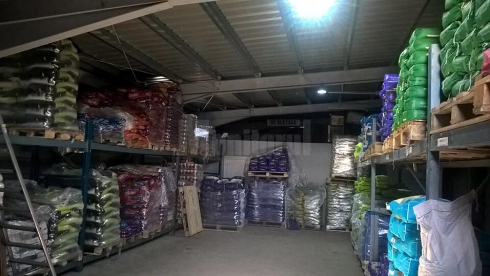 Furajele comercializate sunt pentru pui, curci, miei, viței, porci, prepelițe, iepuri, inclusiv furaje pentru pește