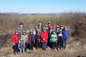 „Micii ecologiști” din Putna în vizită la Direcția Silvică Suceava