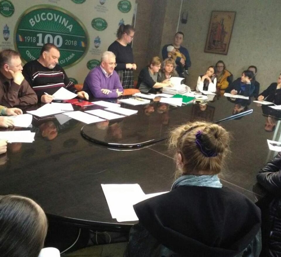 Terenuri de casă pentru tineri, repartizate de „Buna vestire”, în municipiul Suceava