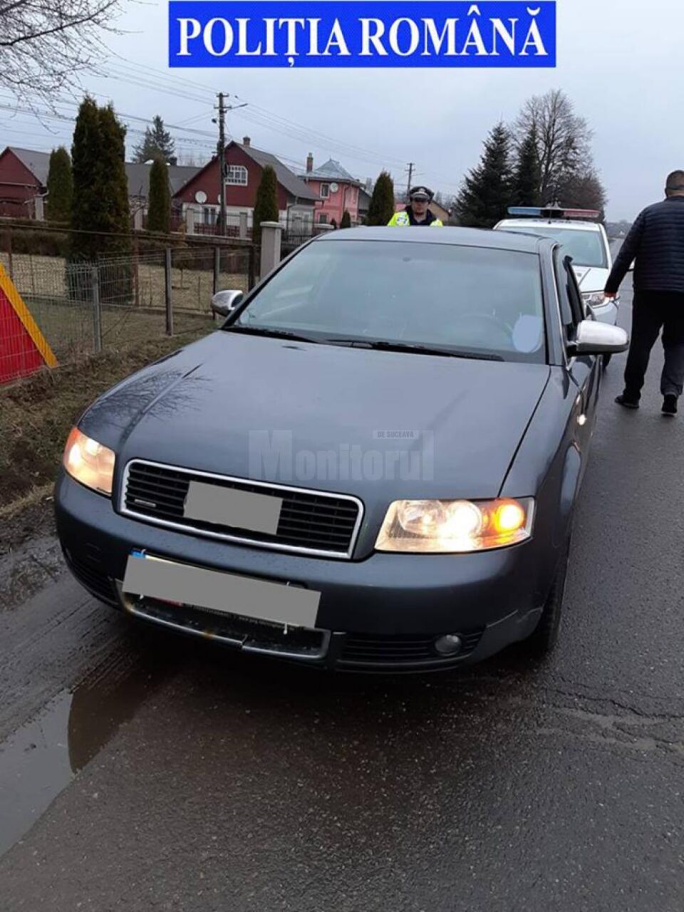 Țigări de contrabandă, descoperite pe bancheta din spate a unui autoturism