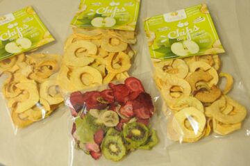 Trufe, fructe și legume preparate în mod natural, într-o mică fabrică din Brăiești