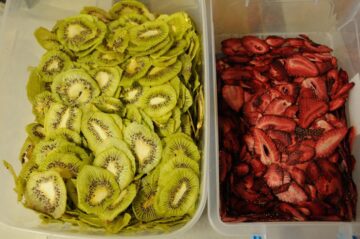 Trufe, fructe și legume preparate în mod natural, într-o mică fabrică din Brăiești