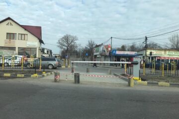 Bariera va fi ridicată pentru acces în afara orelor de funcționare a Bazarului – luni toată ziua, iar de marți până duminică între orele 14.30-05.00