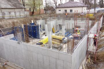 La Centrul de radioterapie buncărul se apropie de cota zero