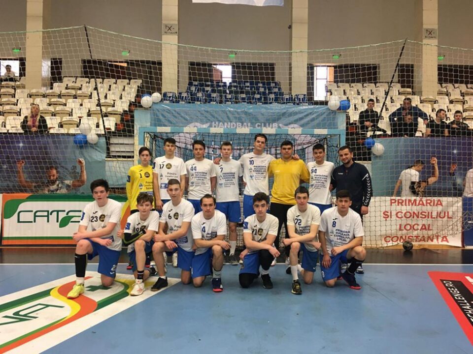 Echipa de handbal juniori III CSU Suceava, antrenor Vasile Boca