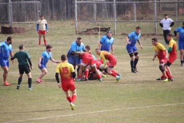 La doar 18 ani, Alex Miroș a jucat titular pe postul de mijlocaș la grămadă și a reușit singurul eseu al humorenilor