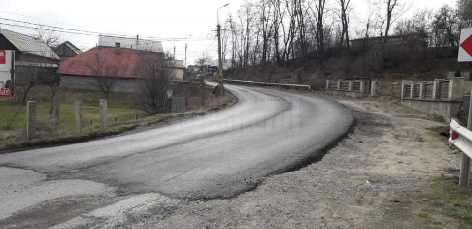 Această asfaltare a porțiunii decapate la finele anului trecut este doar o primă fază a unor lucrări mult mai ample