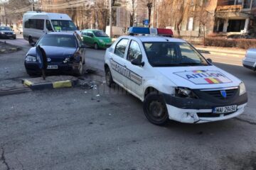 Polițiștii sunt răspunzători pentru daunele suferite de vehicule