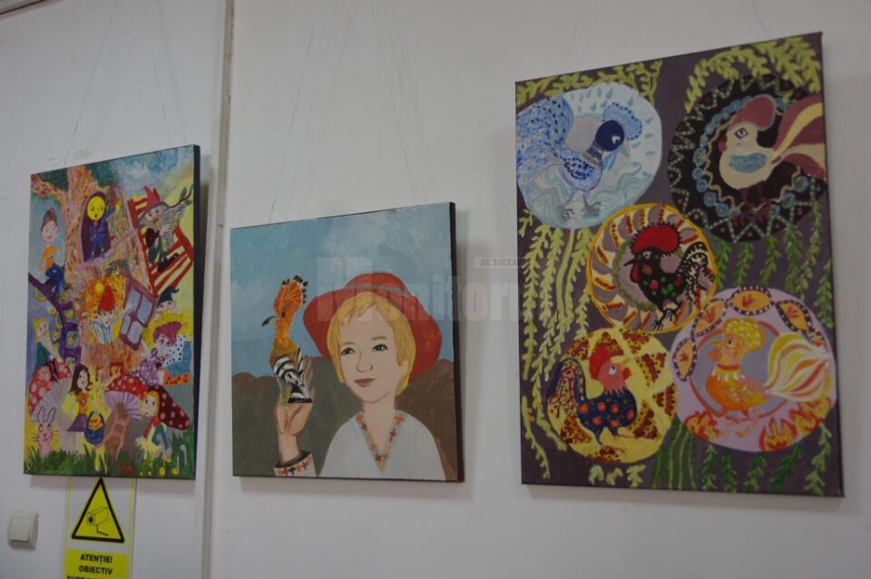 Prima expoziție de pictură a artistei Ioana Holca