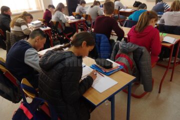 16 elevi suceveni, cei mai mulți de la Colegiul „Ștefan cel Mare”, concurează la Olimpiada de Matematică