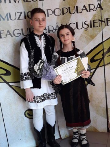 Elevi ai Școlii Populare de Arte Suceava, premiați la Festivalul „Meleaguri Brâncușiene”