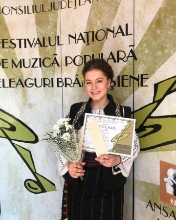 Elevi ai Școlii Populare de Arte Suceava, premiați la Festivalul „Meleaguri Brâncușiene”