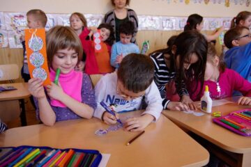 Pentru cinci școli din județ s-a aprobat suplimentarea cu câte o clasă pregătitoare