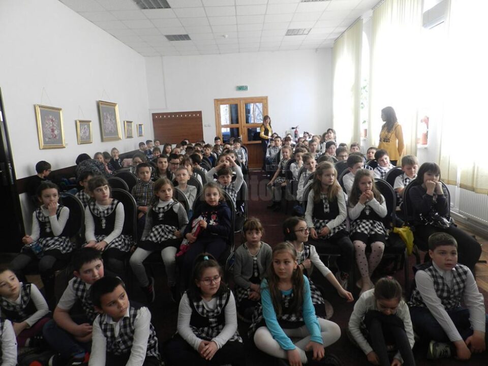 Ziua internațională a cărții pentru copii și tineret, la Biblioteca Bucovinei