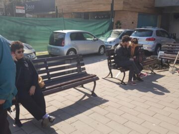Fântâna arteziană de la Nordic, reparată și înconjurată de verdeață și flori