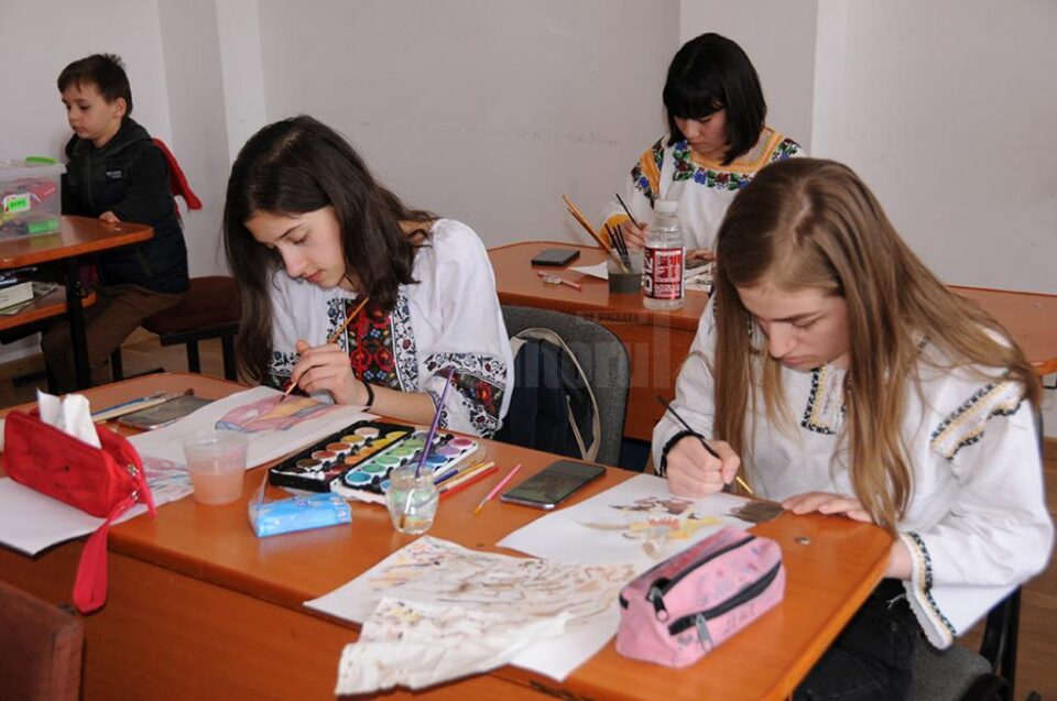 52 de copii au participat la faza directă de pictură și grafică de la Seminarul Teologic Suceava 52 de copii au participat la faza directă de pictură și grafică de la Seminarul Teologic Suceava