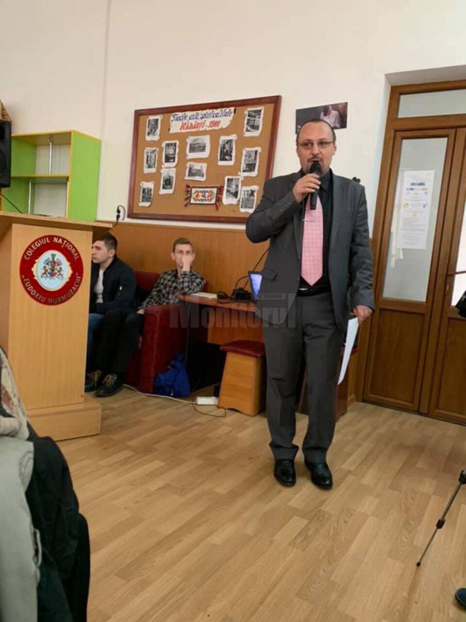 Conferință pe tema valorilor juridice pentru elevii din Rădăuți