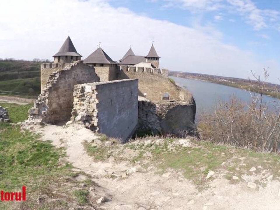 Cetatea Hotin