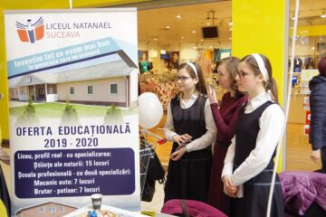 ârgul liceelor din județul Suceava: elevii de-a VIII-a au consultat ofertele și au stat de vorbă cu viitorii colegi