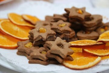 39 de echipe de studenți și masteranzi din cadrul Facultății de Inginerie Alimentară a Universității din Suceava și-au prezentat propriile invenții culinare 39 de echipe de studenți și masteranzi din cadrul Facultății de Inginerie Alimentară a Universității din Suceava și-au prezentat propriile invenții culinare