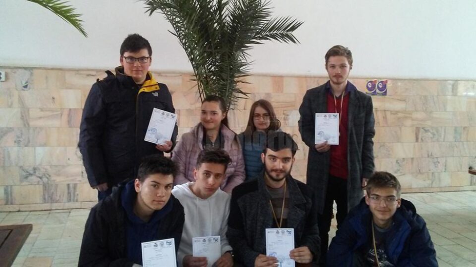 Elevi de la Colegiul „Dragoș Vodă”, premiați la un concurs de informatică desfășurat la Sibiu