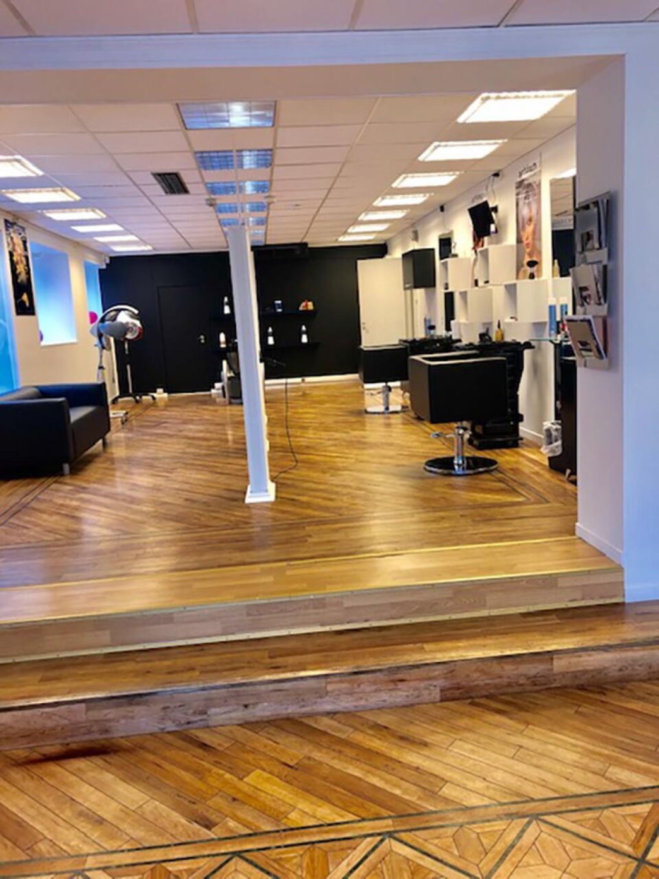 Iulia Popescu și-a deschis un salon de înfrumusețare în Norvegia
