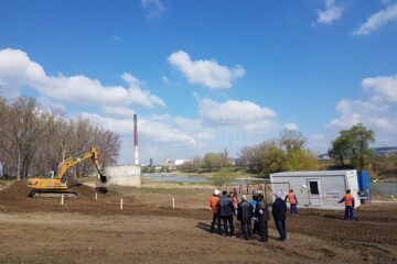 Lucrările de realizare a unui nou pod peste apa Sucevei, demarate luni