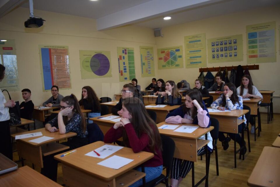 Concursul Județean de Cultură și Civilizație Franceză "La Dictée Lavalloise", ediția a VIII-a, și-a desemnat câștigătorii