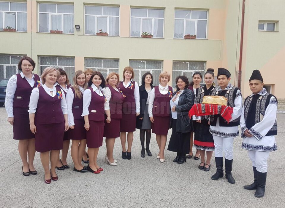 „Obiceiurile și tradițiile zonelor noastre”, proiect desfășurat la Centrul Școlar Suceava